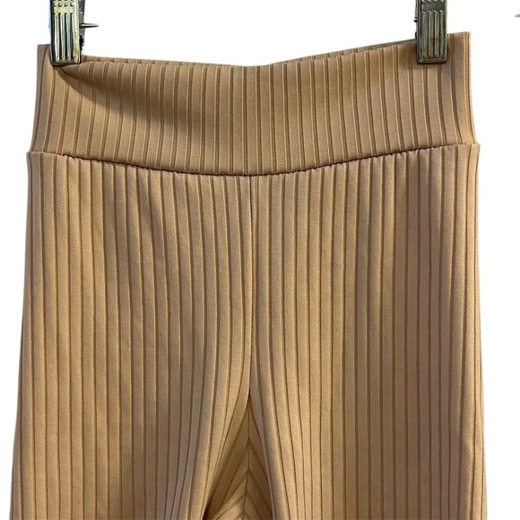 Pretty Little Thing Camel Rib Biker Shorts Size 2 - Picture 11 of 11